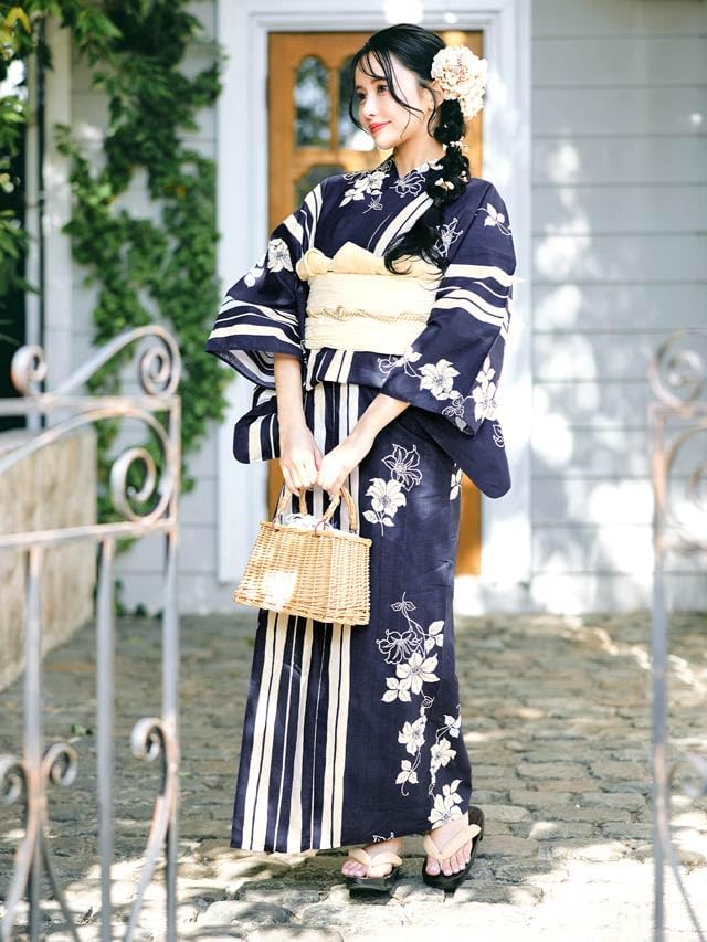 dazzy] 浴衣 3点 セット レディース ストライプ × 百合 柄 2024 紺